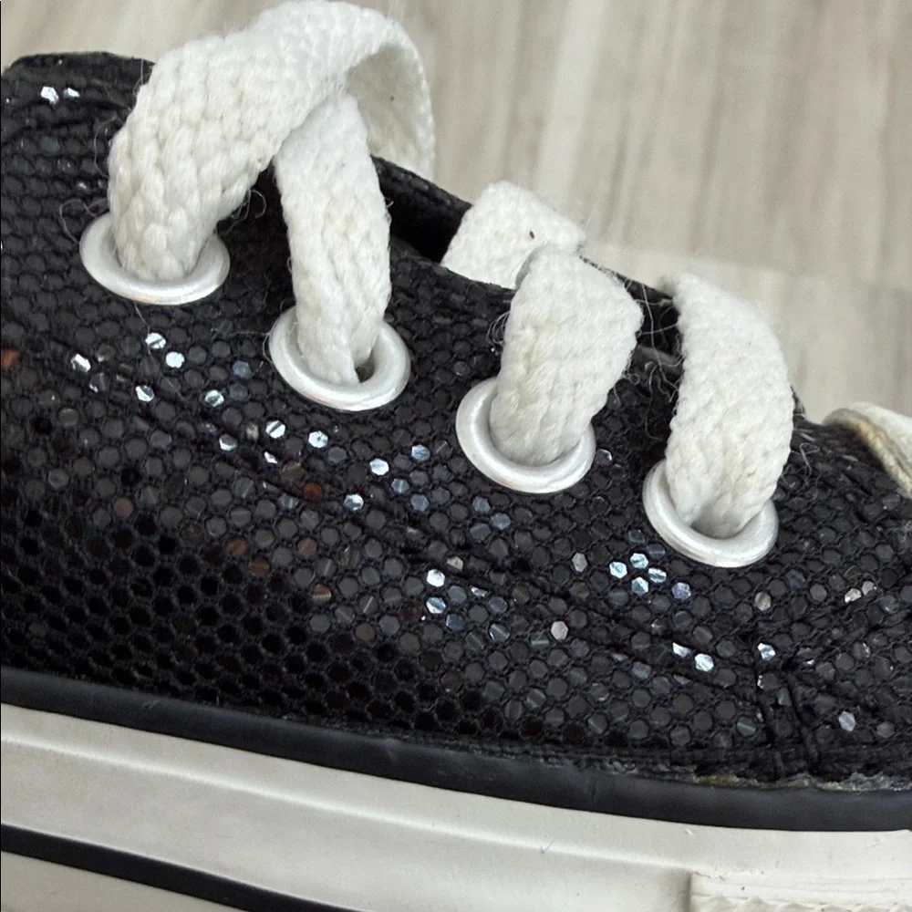 Converse Girls Sparkly Black and White sneakers size 3